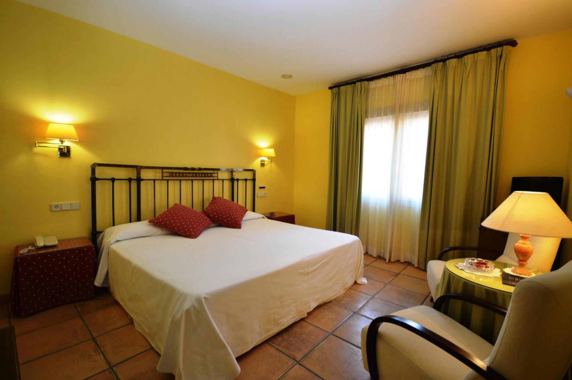 Hotel Can Ceret Sant Pere Pescador Quarto foto