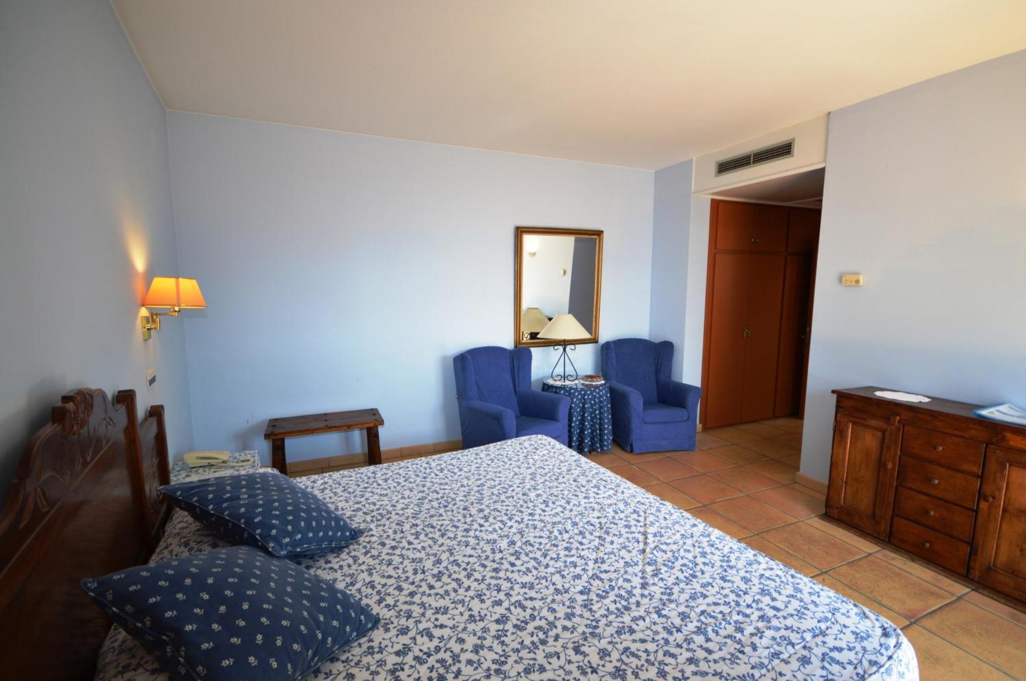 Hotel Can Ceret Sant Pere Pescador Quarto foto